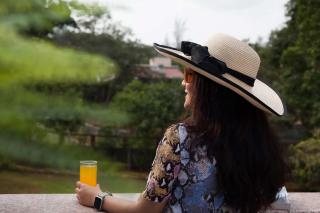 Sunshine Bloom by StayVista - Your Oasis with Pool, Lawn, Gazebo, and Poker Table - Lonavala - 4
