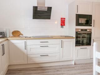 The Apothecary - Brockenhurst - 1