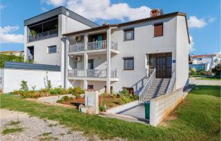 Nice Apartment In Pula With Wifi - 9