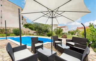 Nice Home In Banjol With Wifi - Banjol - 7