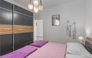 Cozy Apartment In Novi Vinodolski - Novi Vinodolski - 1