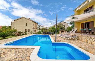 Nice Home In Banjol With Wifi - Banjol - 3