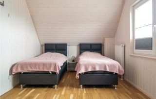 Nice Home In Ostseeresort Olpenitz - 3