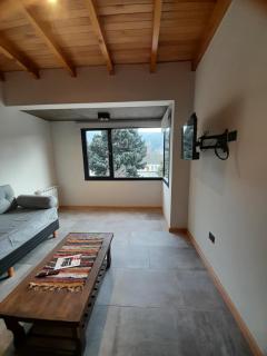 AIKEN SALAMON - San Martín de los Andes - 1