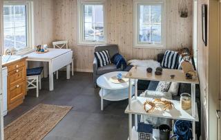 Gorgeous Home In Lyngdal With Kitchen - Lyngdal - 9