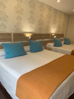 Hostal San Fernando - Santander - 3