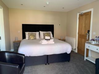 Highfield Coach House - Lymington - 2