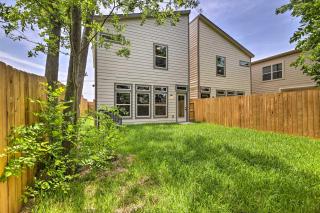 Pet-Friendly Houston Townhome w/ Fenced Yard - 8