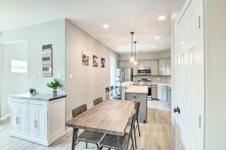 Pet-Friendly Houston Townhome w/ Fenced Yard - 4