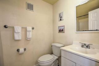 Surfside Oceanfront Cottage with Beach Access! - St. Augustine - 1