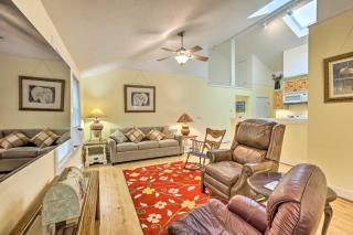 Charming Retreat Near Downtown Frankfort and Beaches - 7