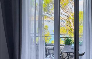 Lovely Apartment In Jadranovo With Wifi - 1