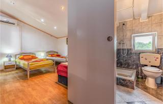Stunning Apartment In Medulin With Wifi - Medulin - 2