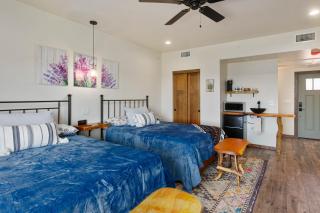 Lodge at 5600 - Pine - 5