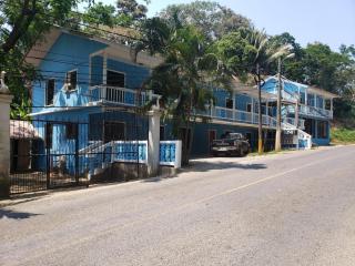 Bliss on the Bay for a Couple - West End - 6