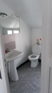 LA PIVOINE, un logement 2 pieces en centre bourg - Éguzon-Chantôme - 6