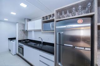 Boulevard 222D - Excelente apartamento em condomínio de luxo no centro de Bombinhas - Piscina - Jacuzzi - Academia - Portaria 24h - (Consultar serviços de roupa de cama e banho) - 2