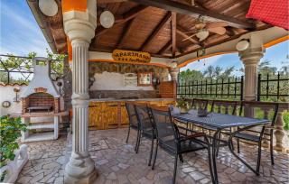 2 Bedroom Cozy Apartment In Medulin - Medulin - 5