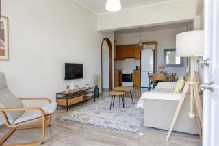 Almyros Aktis seaview apartment - Calamata - 3