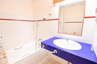 Bright Studio With Balcony - Combloux - 3