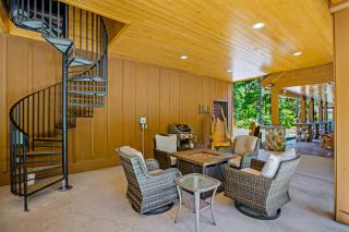 Evergreen Paradise - Ronald - 9