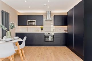 Modern City Centre 2 Bedroom 2 Bathroom Apartments, Main Door Ground with Private Parking - Edimburgo - 3