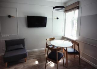 Comfortable design apartment on Vilanu with parking - Riga - 6
