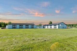 Days Inn by Wyndham Erie - Erie - 4
