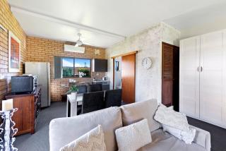 Fi's Beach House - Port Macquarie - 1