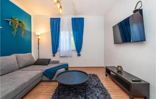 Stunning Home In Seline With Wifi - 3
