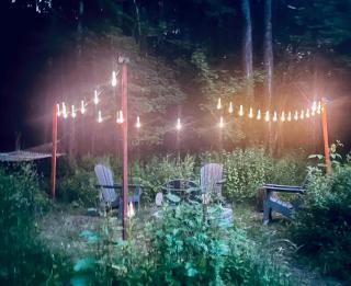 Cozy Cottage with Jacuzzi and Fire Pit and Reading Nook! - Livingston Manor - 8