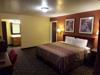 Vernals Best Value Inn - 7