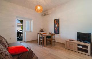 Gorgeous Apartment In Sutivan With Wifi - Sutivan (San Giovanni di Brazza) - 8