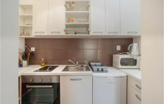 Gorgeous Apartment In Sutivan With Wifi - Sutivan (San Giovanni di Brazza) - 6