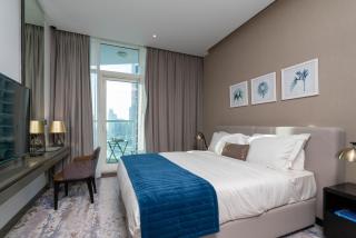 Vacay Lettings - Burj Khalifa & Canal view Studio at Damac Prive - Dubai - 1