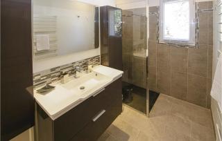 Amazing Home In Caumont Sur Durance - Caumont-sur-Durance - 3