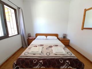 G-George Apartments by the Sea and Airport - Liádha - 8
