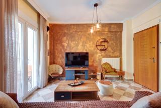 East City Living Apt - Netflix - 2