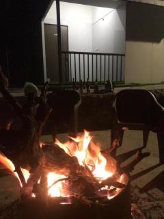 Oak Retreat Huts - 1