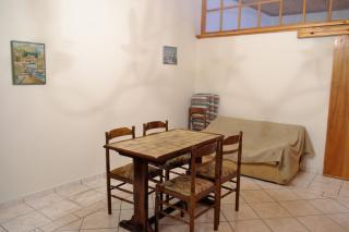 House with nice yard in downtown Aegina - Egina - 3