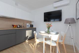 Horizon Park Apartment by Noclegi Renters - Dziwnówek - 5