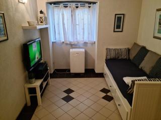 Marica - Studio Apartment - Betina - 1