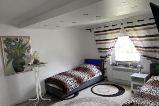 Private Room with own bathroom - 6