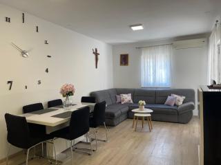 The Big Terrace Apartment - Makarska - 4