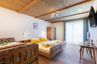 Hotel Chavalatsch - 0