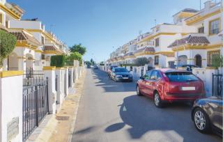 Cozy Home In Torrevieja With Wifi - Torrevieja - 3