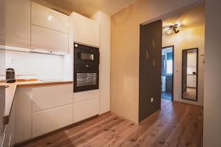 SUPREME Apartment - 6