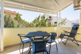 Apartment Luiza with Terrace - Baška - 8