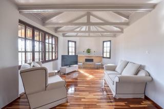 ALEXANDRE MAISON Beachfront Gialova Vacation Home - 9