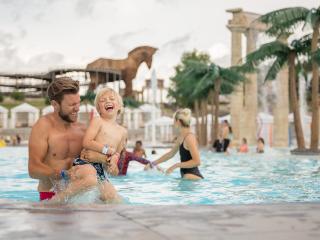 MT. OLYMPUS WATER PARK AND THEME PARK RESORT - Wisconsin Dells - 2